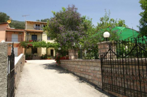 Kefalas Apartments